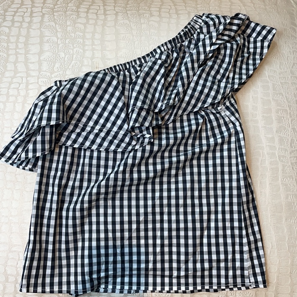 Halogen One Shoulder Ruffled Top - Picture 4 of 5